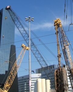 rotterdam centraal cranes